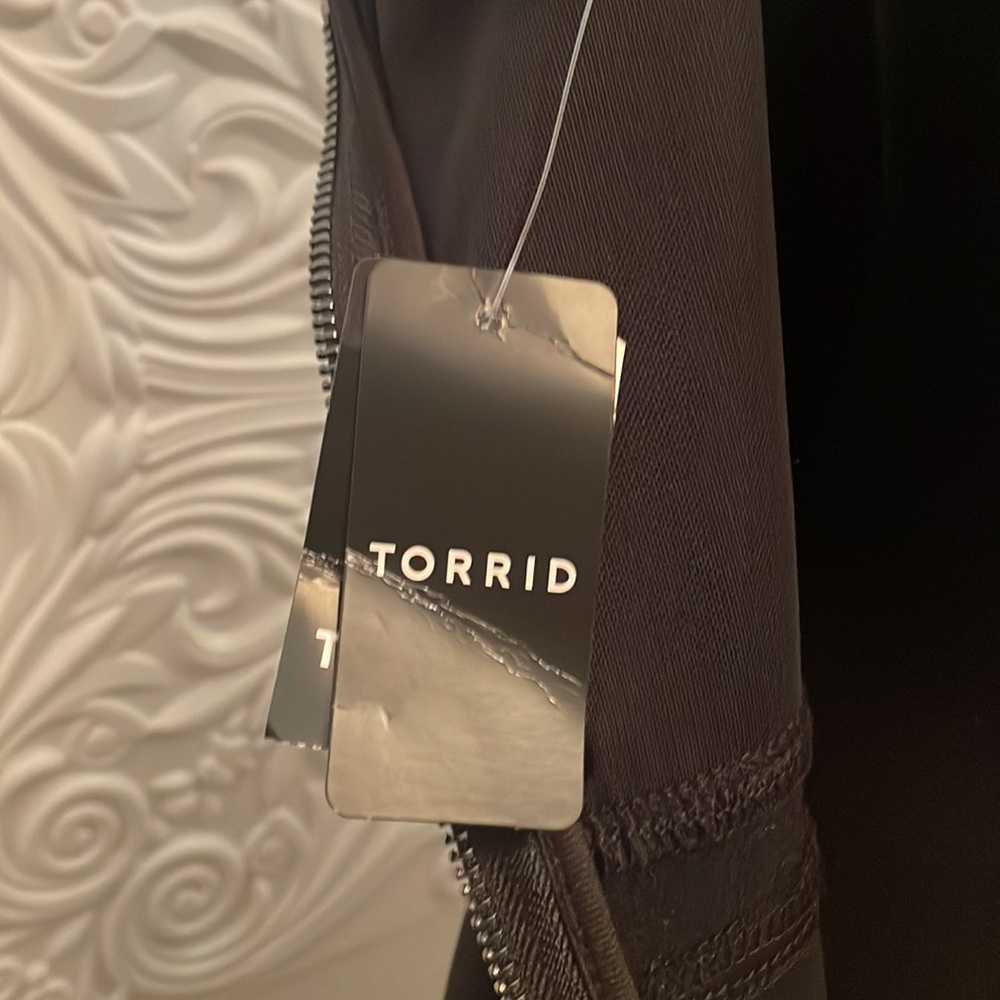 Torrid Size 1 NWT - Picture 7 of 8